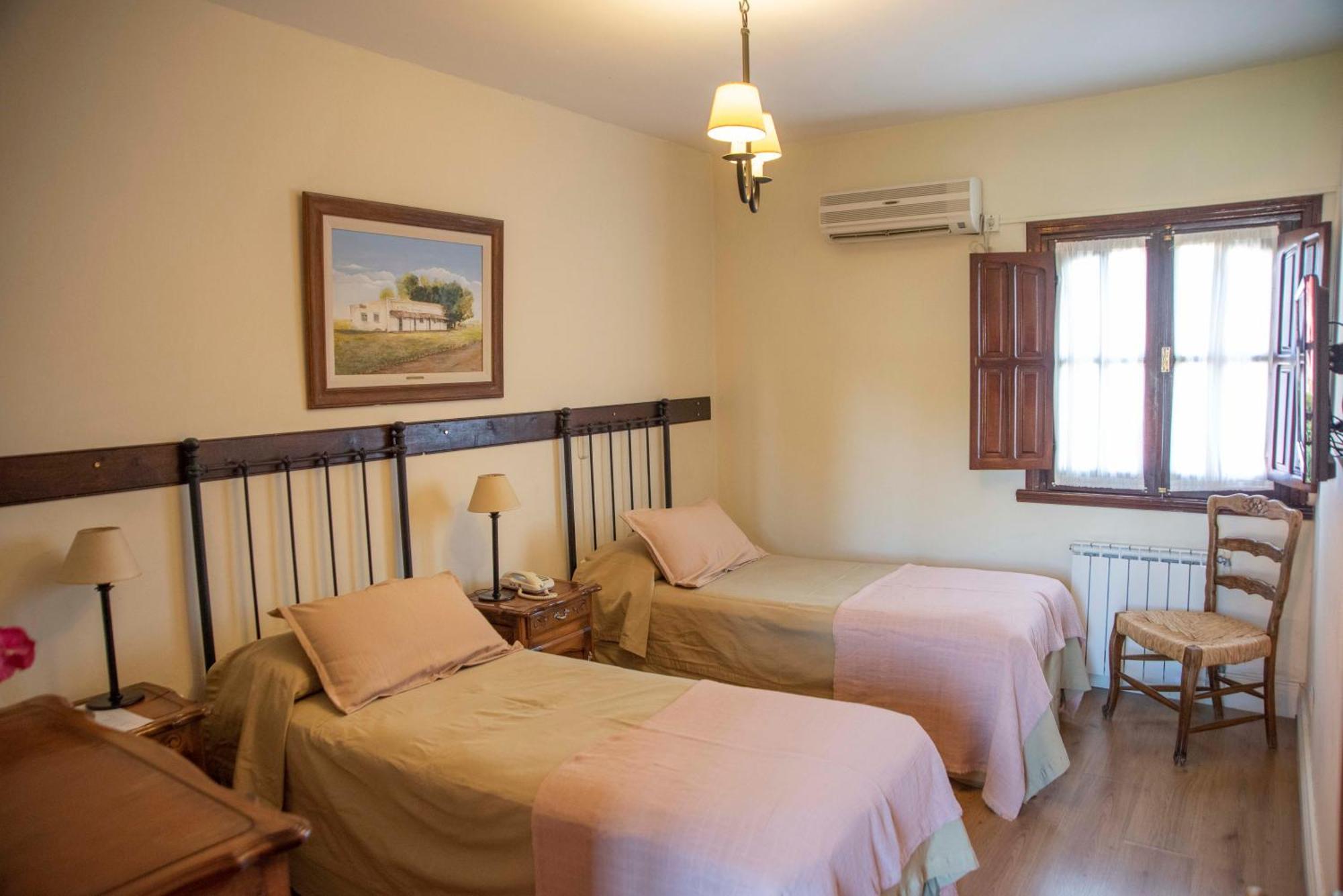 Hosteria Casagrande Tandil Bagian luar foto